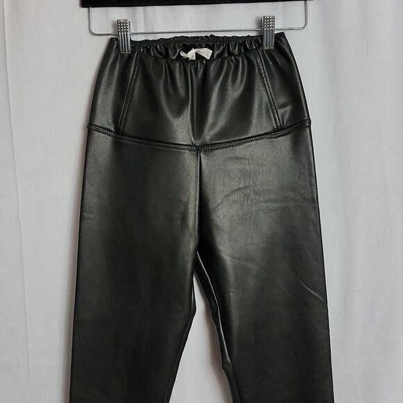 🖤5/$20🖤 HONEY PUNCH.. faux leather pants.. - Picture 1 of 13